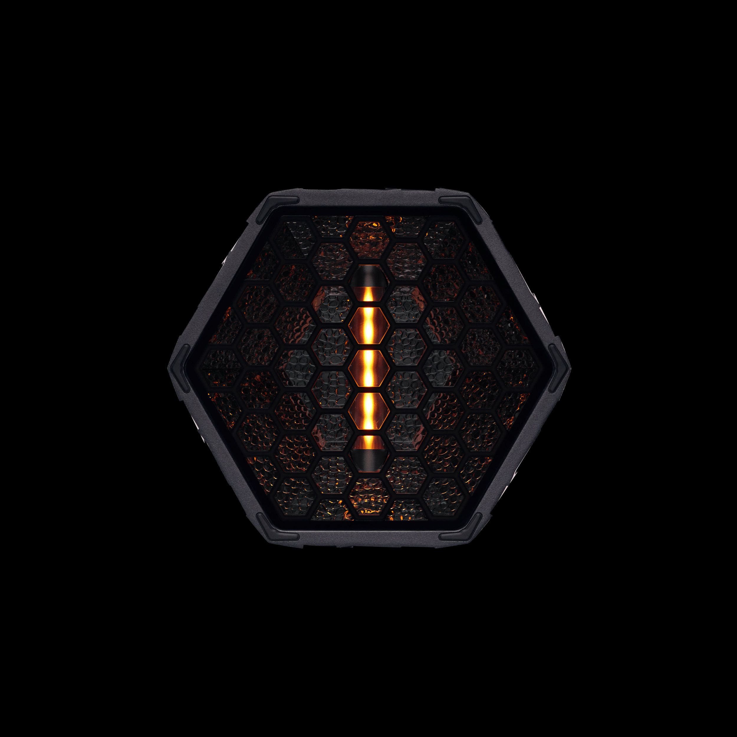 HEXY_front_haloLED10%+Mesh-Off_BlackBg
